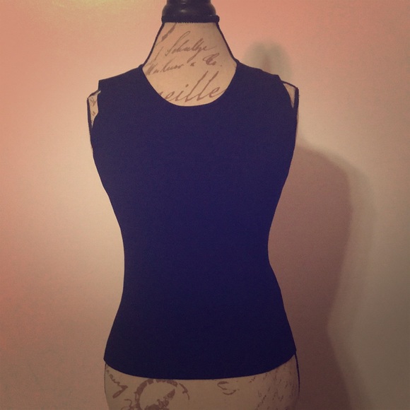 MICHELLE NICOLE SLEEVELESS SHIRT BLOUSE!! 🖤🖤🖤 - Picture 1 of 4